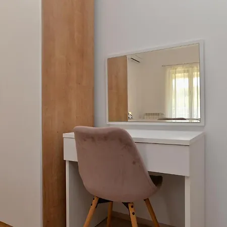 Vakantiehuis House 2273 Ližnjan