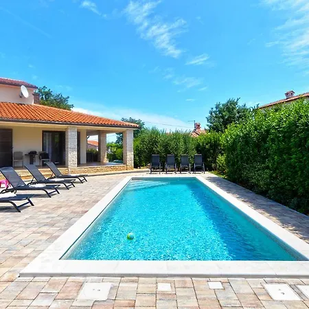 House 2273 Vakantiehuis Ližnjan